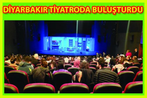 DİYARBAKIRLI HAKEMLER TİYATRODA BULUŞTU